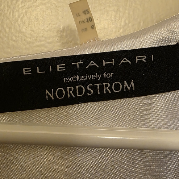 Elie Tahari White Sleeveless Dress W/ Watercolor Floral Print Fully Lined Size 6 - Picture 4 of 6